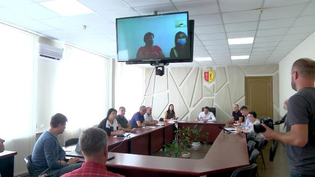 Міський голова Кам'янського провів черговий онлайн прийом громадян