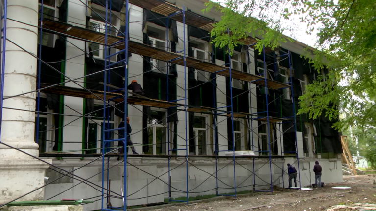 У Кам'янському продовжують поліпшувати міську інфраструктуру