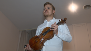 У Дніпровській філармонії  звучала скрипка Гварнері
