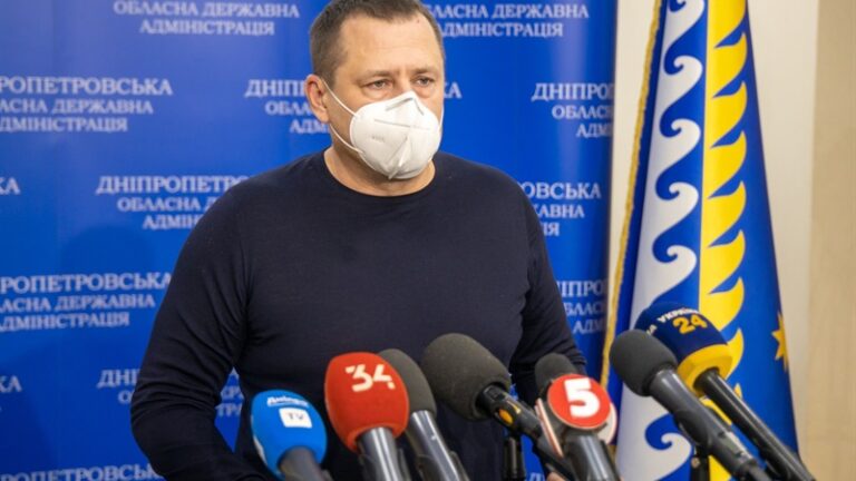filatov-povidomyv-pro-rishennya-vijskovoyi-administracziyi-vidkryty-myslyvski-kramnyczi-de-mozhna-prydbaty-zbroyu-dlya-oborony-mista