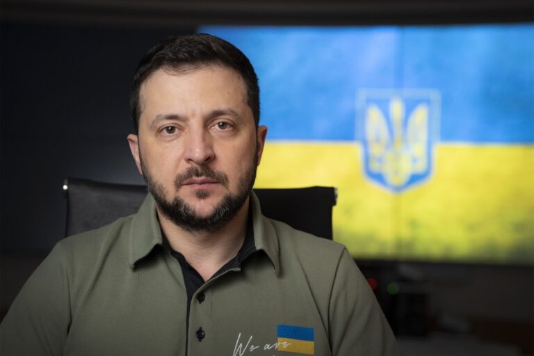 rosiya-probuye-znajty-svoyu-dyvo-zbroyu-shho-svidchyt-pro-povnyj-proval-vtorgnennya-ta-strah-vyznaty-dopushheni-katastrofichni-pomylky-zvernennya-prezydenta-ukrayiny