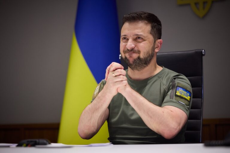 cze-najbilshyj-krok-na-posylennya-yevropy-yakyj-mozhna-bulo-zrobyty-zaraz-zvernennya-prezydenta-volodymyra-zelenskogo-do-uchasnykiv-samitu-yes-pislya-nadannya-ukrayini-statusu-kandydata-na-chlenstvo