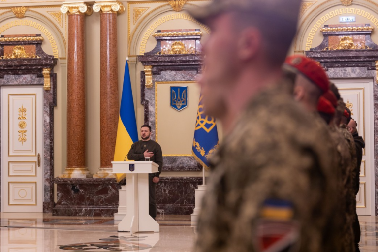 teper-den-zsu-nashi-lyudy-vidznachatymut-slovamy-vdyachnosti-vidchuttyam-vdyachnosti-slozamy-vdyachnosti-zvernennya-prezydenta-ukrayiny