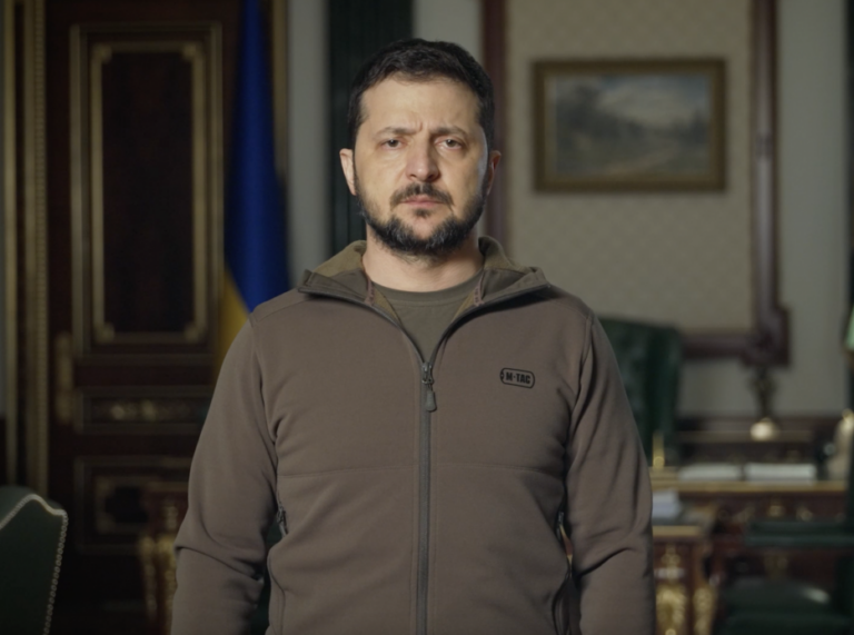 sogodni-ukrayina-pochala-vidznachaty-pershu-richnyczyu-pershyh-peremozhnyh-bytv-povnomasshtabnoyi-vijny-yaki-pryzvely-do-vtechi-okupanta-zvernennya-prezydenta-volodymyra-zelenskogo
