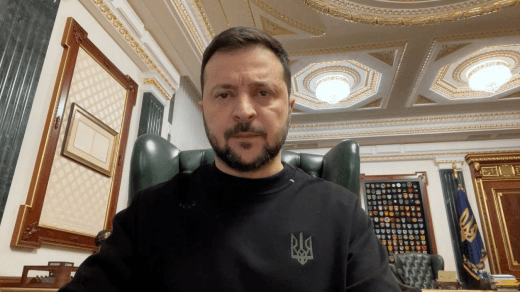 u-kozhnij-gromadi-zaraz-vazhlyvo-zrobyty-maksymum-shhob-my-ne-vtrachaly-zhyttya-cherez-negodu-zvernennya-prezydenta-ukrayiny