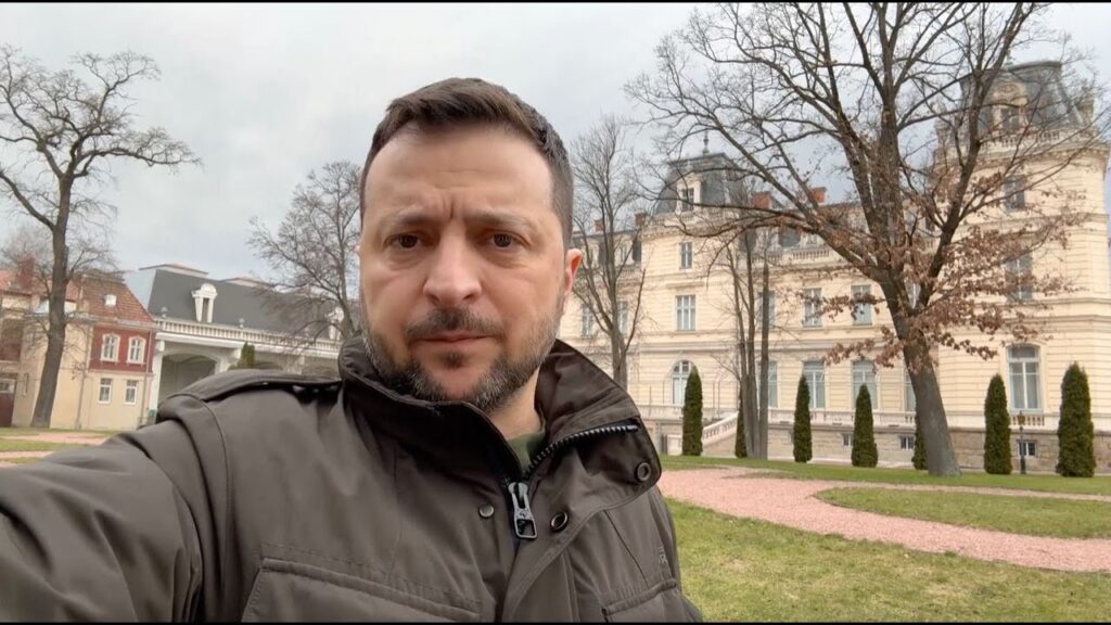 demokratiyi-ne-mayut-samousuvatysya-z-istorychnogo-proczesu-zahystu-vsih-czinnostej-yaki-vyznachyly-nash-suchasnyj-svit-zvernennya-prezydenta-ukrayiny