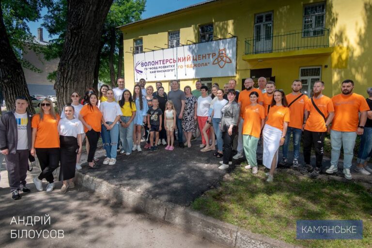 u-pivdennomu-rajoni-kam-yanskogo-vidkryly-velykyj-volonterskyj-czentr