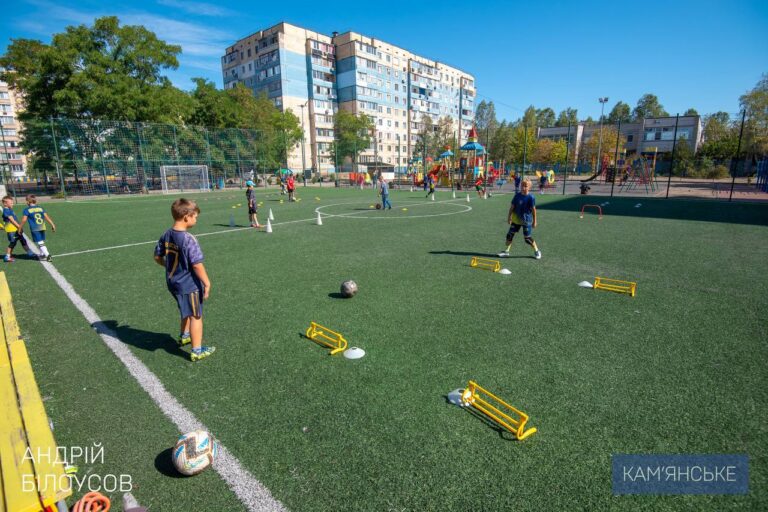 naperedodni-novogo-navchalnogo-roku-v-kam-yanskomu-pereviryly-stan-sportyvnyh-kompleksiv