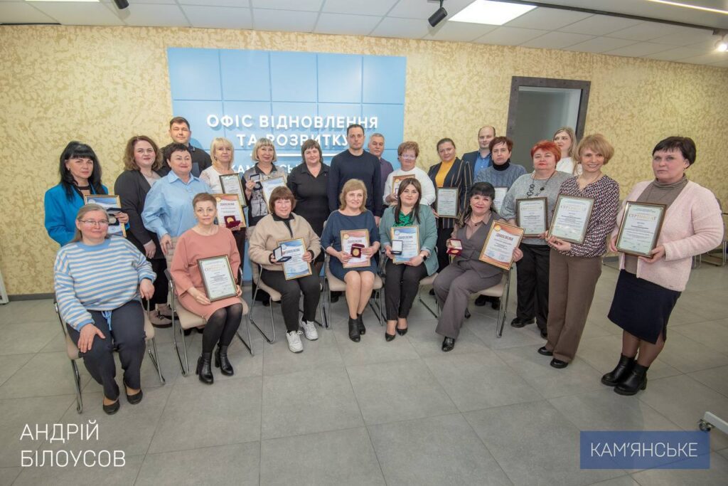 Pedagogy Kam Yanskogo Vyboroly Peremogy U Simnadczyatij Mizhnarodnoyi Vystavczi Suchasni Zaklady Osvity