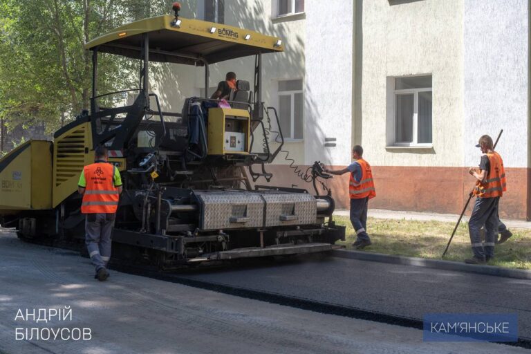 U Kam Yanskomu Tryvaye Realizacziya Programy Bezbar Yernosti Ta Systemne Onovlennya Miskoyi Infrastruktury