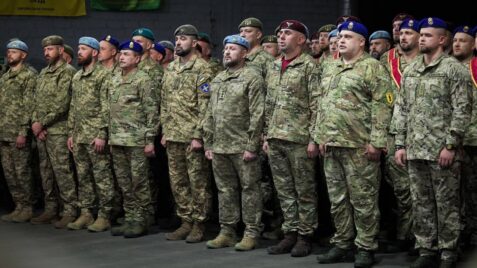Na Pyatyj Rik Povnomasshtabnoyi Vijny Rosiya Na Fronti Vyglyadaye Zovsim Ne Tak Yak Vona Hotila Zvernennya Prezydenta