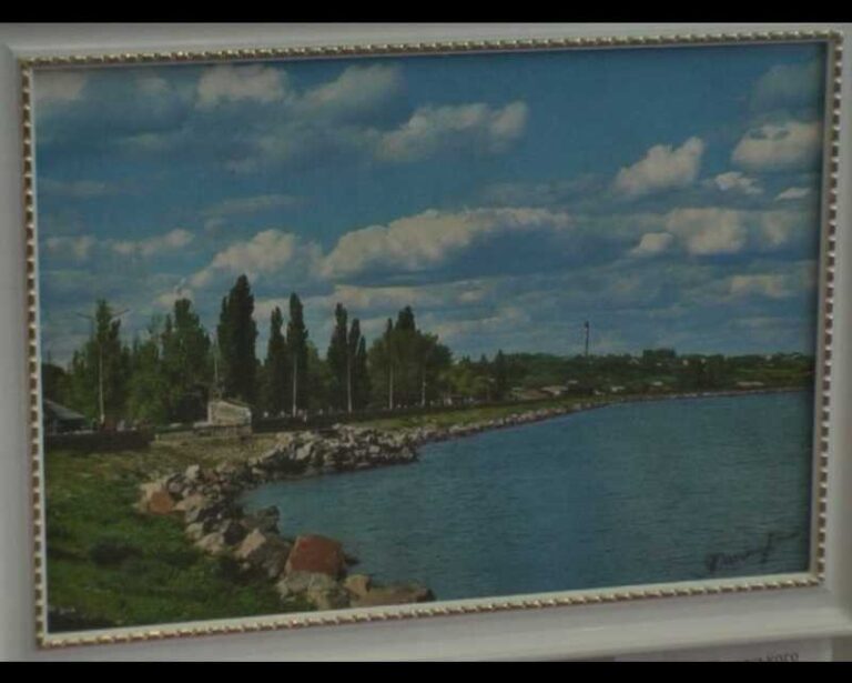28546