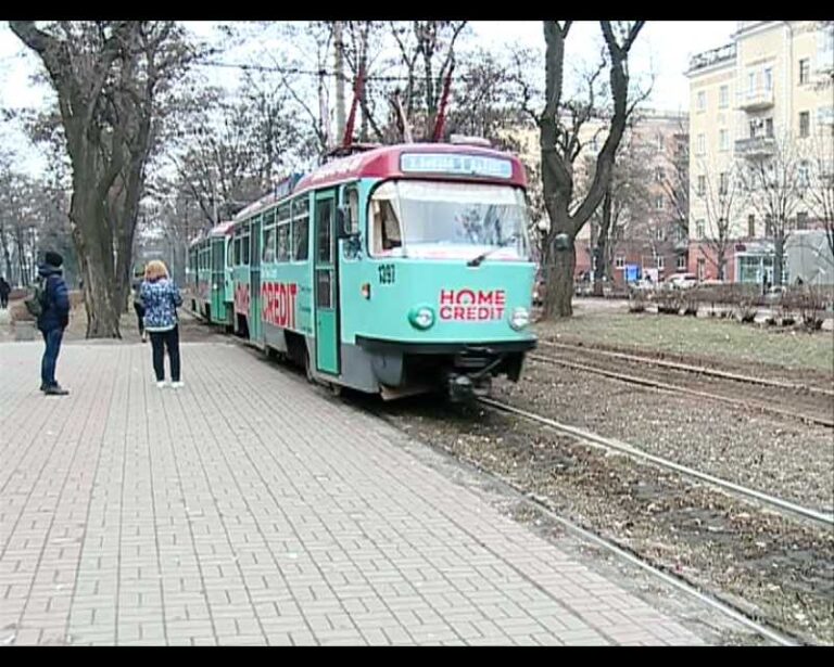 28553